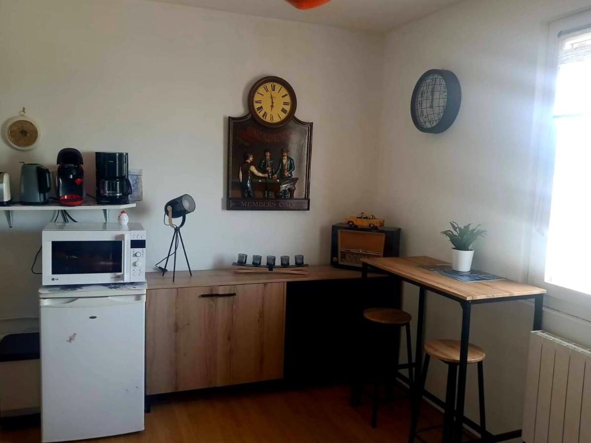 Charmant Appartement Vu Sur Mer オー エクステリア 写真